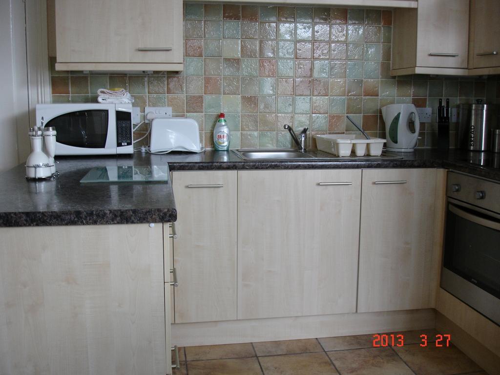 Beachmount Holiday Apartments Rhos-on-Sea Room photo