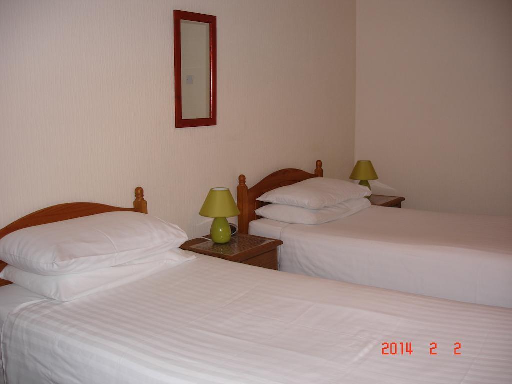 Beachmount Holiday Apartments Rhos-on-Sea Room photo