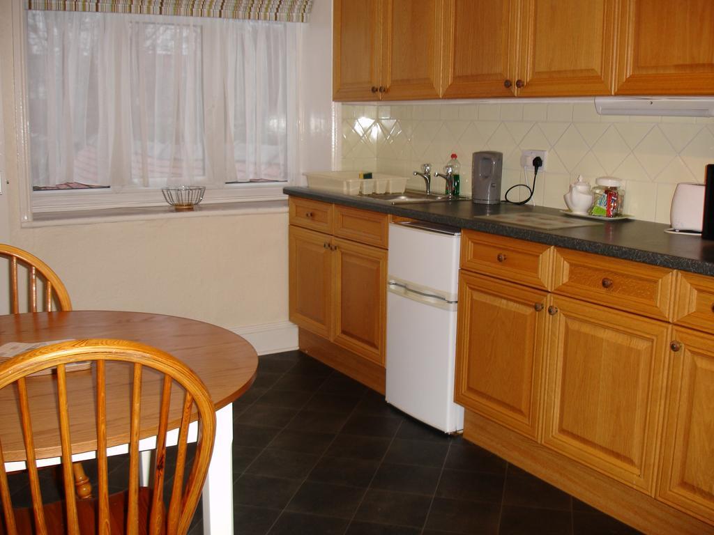 Beachmount Holiday Apartments Rhos-on-Sea Exterior photo