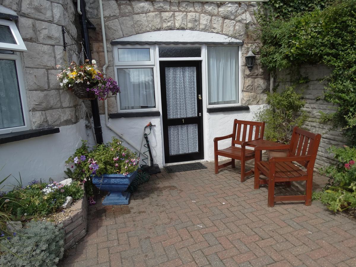 Beachmount Holiday Apartments Rhos-on-Sea Exterior photo